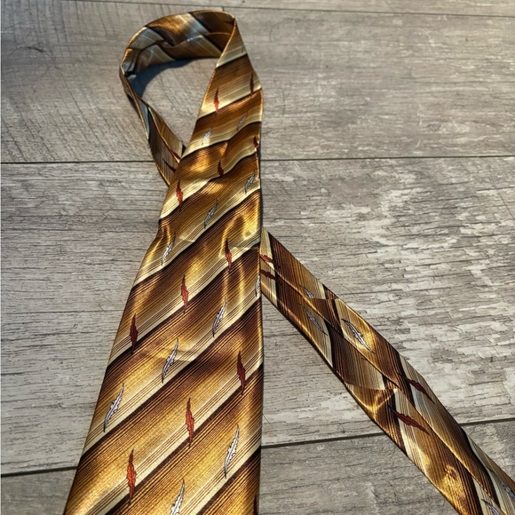 Luxurious Gold and Brown Diagonal Striped Tie. Paulino. - Picture 2 of 5
